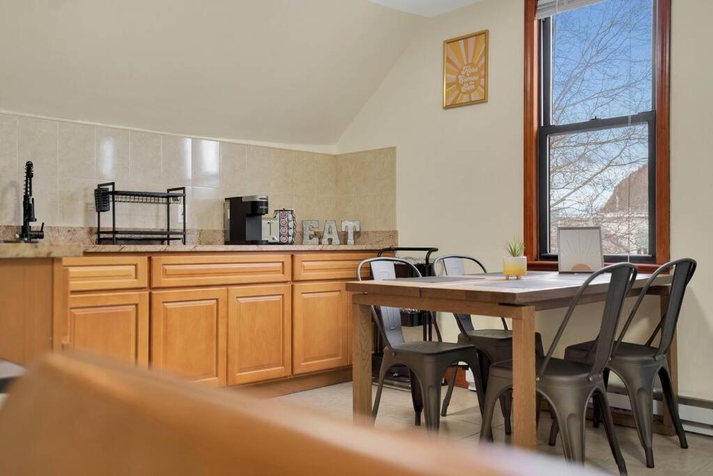 Golden Gem In Heart Of East Rock Quiet 3Br Near Dt And Yale Apartment Ню Хейвън Екстериор снимка