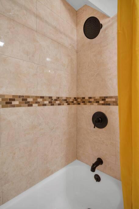Golden Gem In Heart Of East Rock Quiet 3Br Near Dt And Yale Apartment Ню Хейвън Екстериор снимка