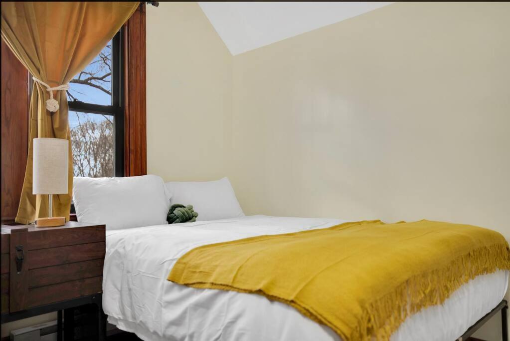 Golden Gem In Heart Of East Rock Quiet 3Br Near Dt And Yale Apartment Ню Хейвън Екстериор снимка